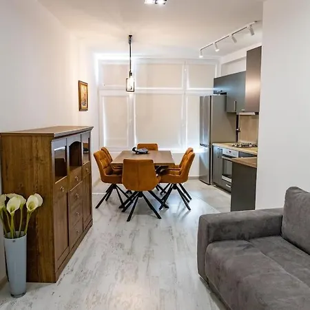 Apartman апартамент тенита Power в гр топ център *